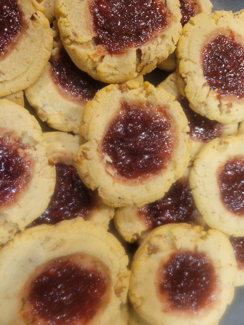 Strawberry Walnut Jam Cookie